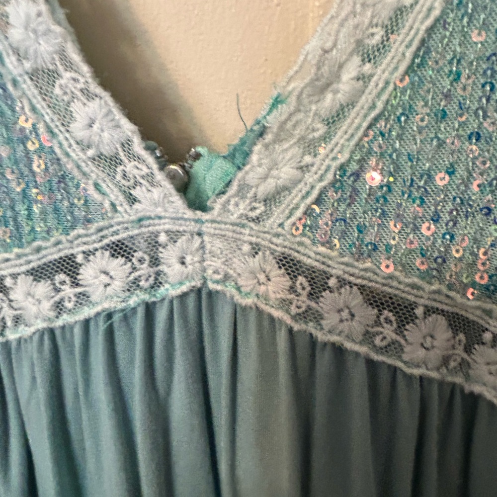POL Teal Sequin Lace Tank Top - Picture 11 of 16